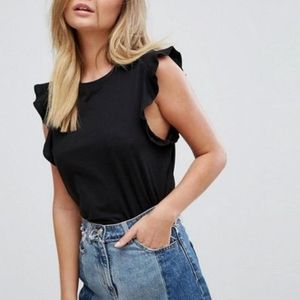 ❌New Look frill shoulder shirt. Fits S/XS best❌